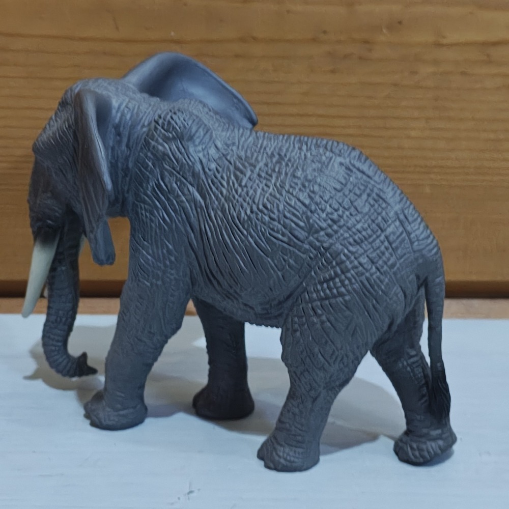 Mojo African Elephant Figure‎ 2015 5" ZA1 - Picture 2 of 3